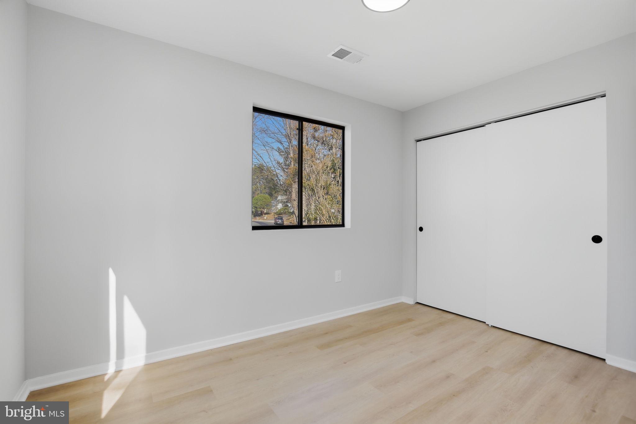 1671 Cedar Hollow Way Reston, VA 20194 - Photo 50 of 76 upper level bedroom suite 2