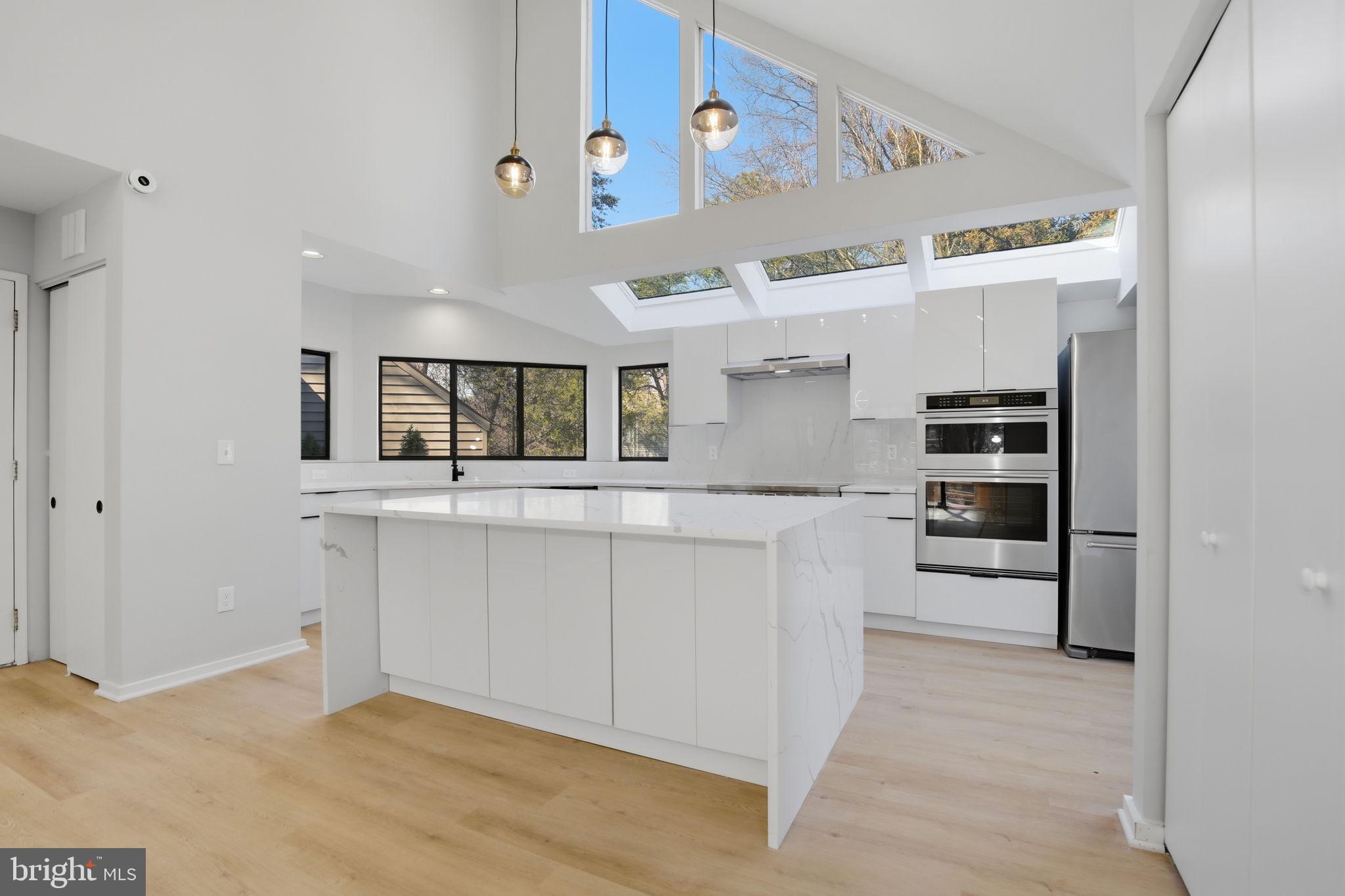 1671 Cedar Hollow Way Reston, VA 20194 - Photo 5 of 76 kitchen