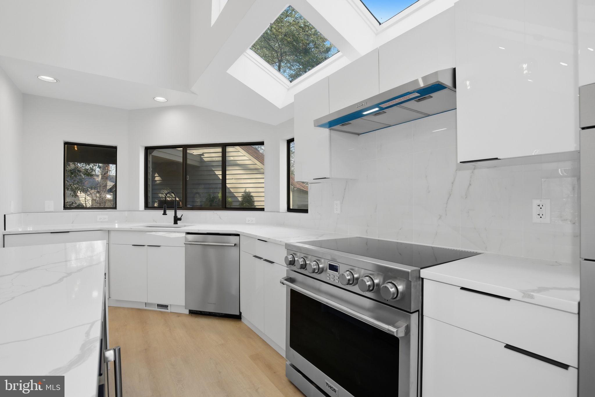 1671 Cedar Hollow Way Reston, VA 20194 - Photo 8 of 76 kitchen