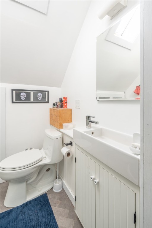 62 Overhill Road Providence, RI 02906 - Photo 32 of 50 3rd Floor