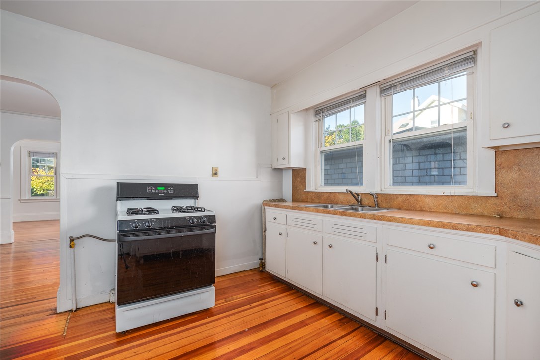 62 Overhill Road Providence, RI 02906 - Photo 40 of 50 1st Floor