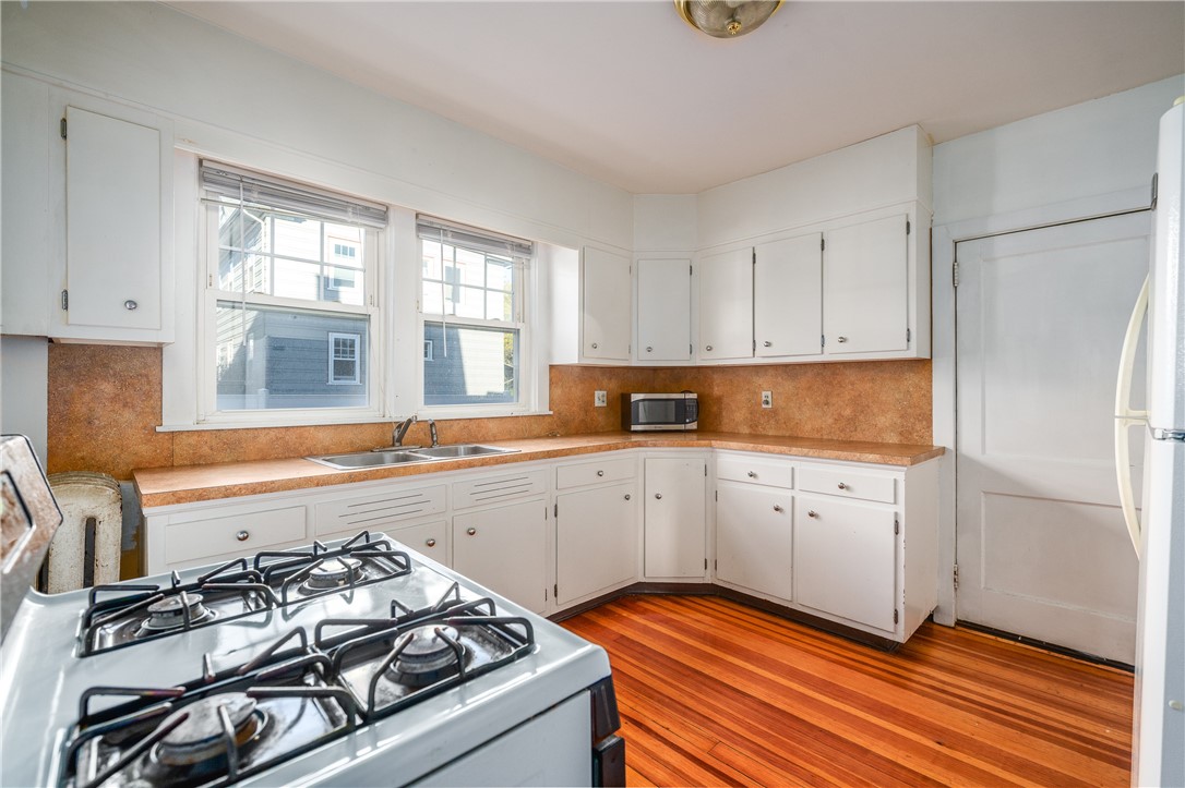 62 Overhill Road Providence, RI 02906 - Photo 41 of 50 1st Floor