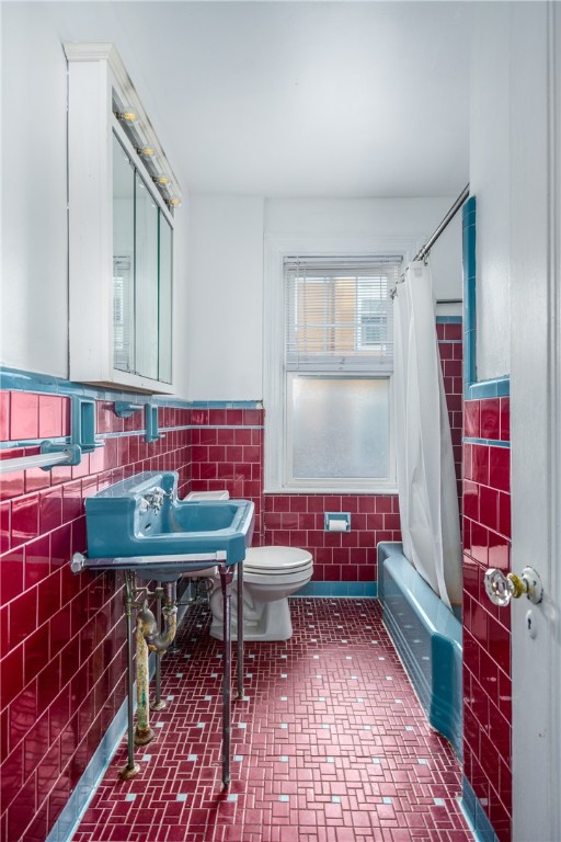 62 Overhill Road Providence, RI 02906 - Photo 47 of 50 1st Floor