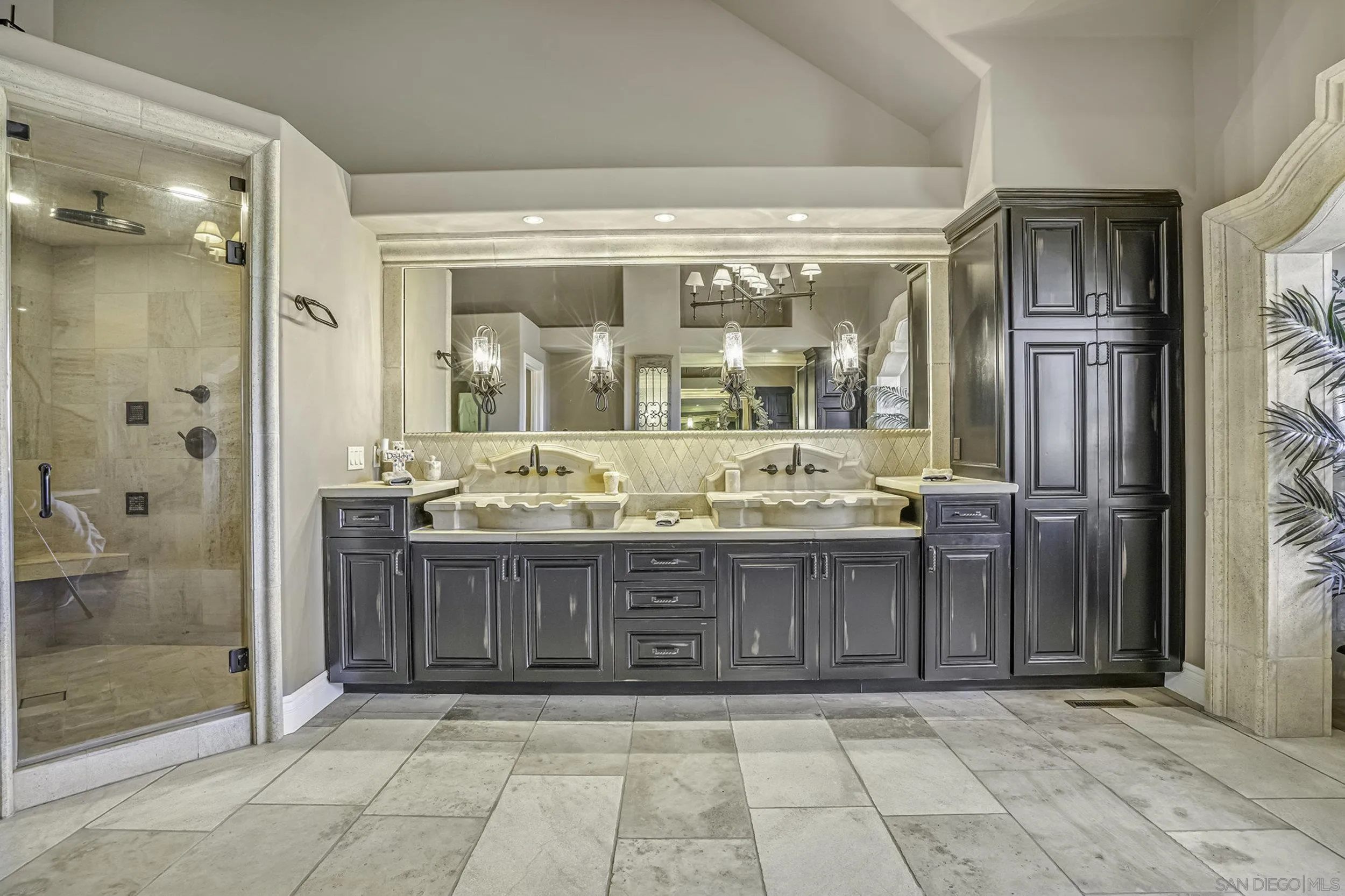 5305 La Crescenta Road Rancho Santa Fe, CA 92067 - Photo 47 of 63 This sumptuous spa like bath is suitable for royalty