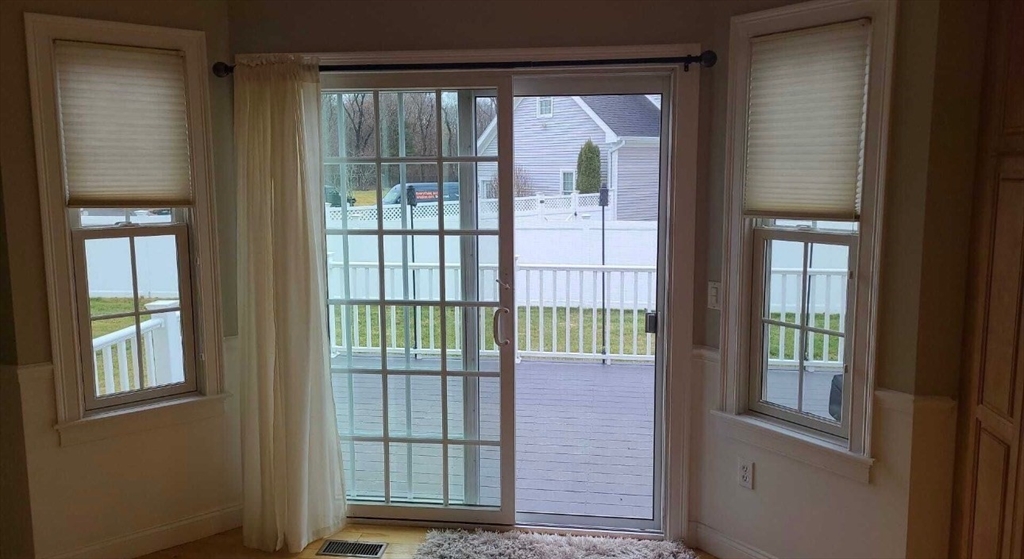 31 Chestnut Street Foxboro, MA 02035 - Photo 11 of 20
