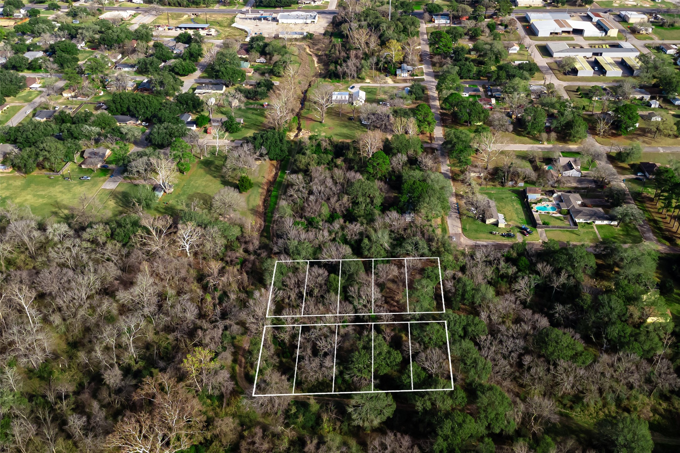 3 Baker Street Hempstead, TX 77445 - Photo 8 of 14 a view of a city
