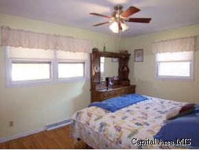 2304 Makemie Avenue Springfield, IL 62704 - Photo 7 of 9