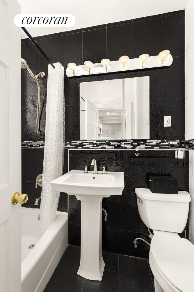 128 West 138th Street, Unit 2H Manhattan, NY 10030 - Photo 3 of 9