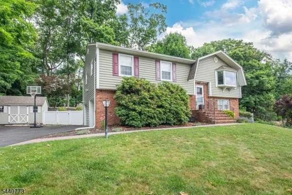 $629,900 | 646 Reba Road, Mount Arlington, NJ 07850