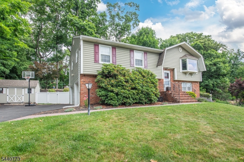 646 Reba Road Mount Arlington, NJ 07850 - Photo 1 of 22