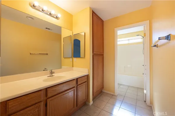 $2,300 | 2300 Panorama Lane, Rosamond, CA 93560