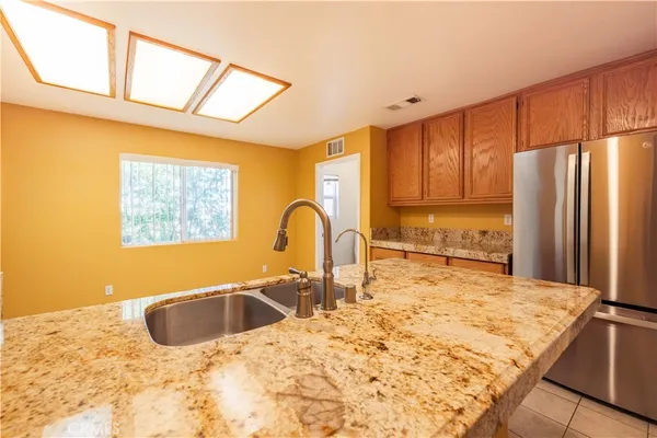 $2,300 | 2300 Panorama Lane, Rosamond, CA 93560