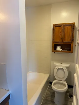 $1,350 | 427 Orange Street, Unit 3R, Springfield, MA 01108