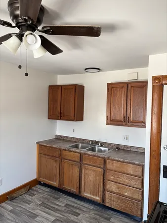 $1,350 | 427 Orange Street, Unit 3R, Springfield, MA 01108