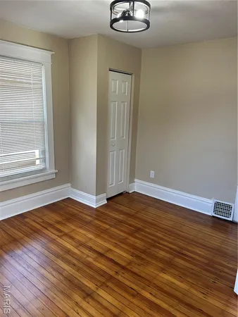 $1,525 | 2530 Oakland Avenue, Maplewood, MO 63143