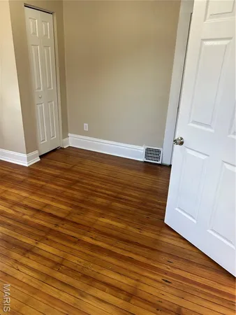 $1,525 | 2530 Oakland Avenue, Maplewood, MO 63143