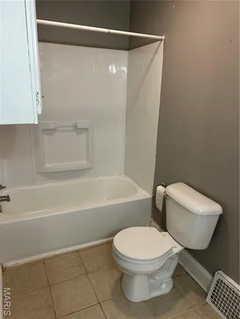 $1,525 | 2530 Oakland Avenue, Maplewood, MO 63143