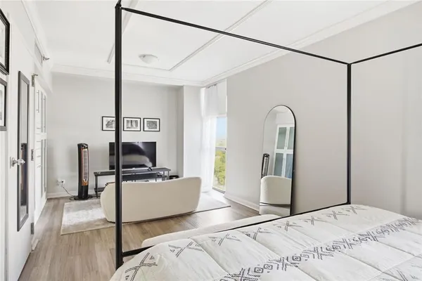 $325,000 | 620 Peachtree Street Northeast, Unit 1505, Atlanta, GA 30308