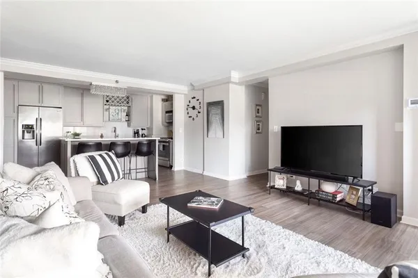 $325,000 | 620 Peachtree Street Northeast, Unit 1505, Atlanta, GA 30308