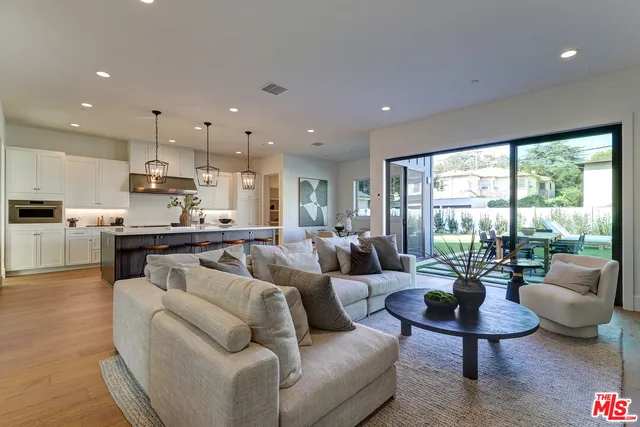 $3,799,000 | 11729 Hartsook Street, Valley Village, CA 91607