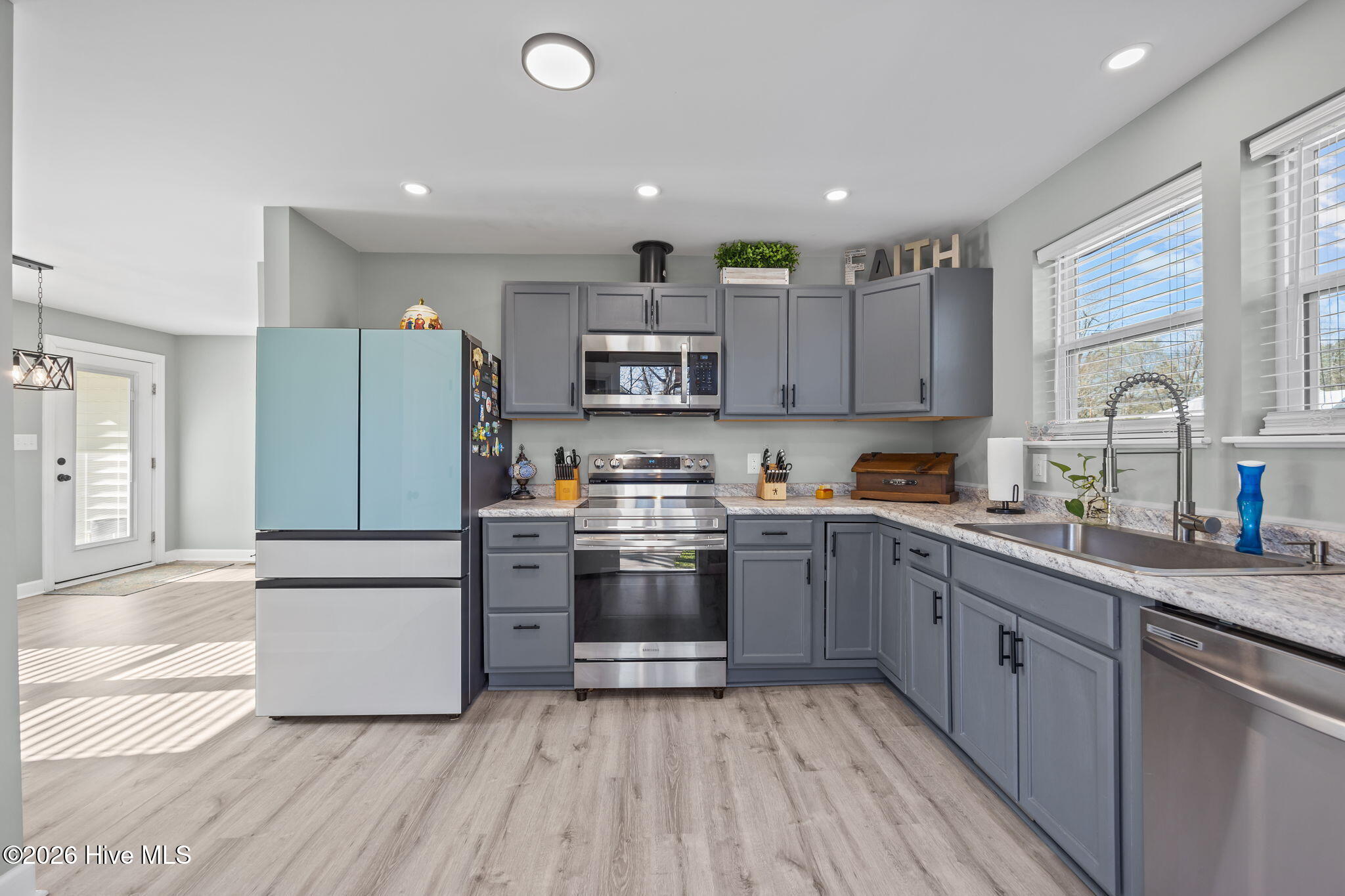 391 Second Street Ayden, NC 28513 - Photo 9 of 36 24-web-or-mls-BLS_0051