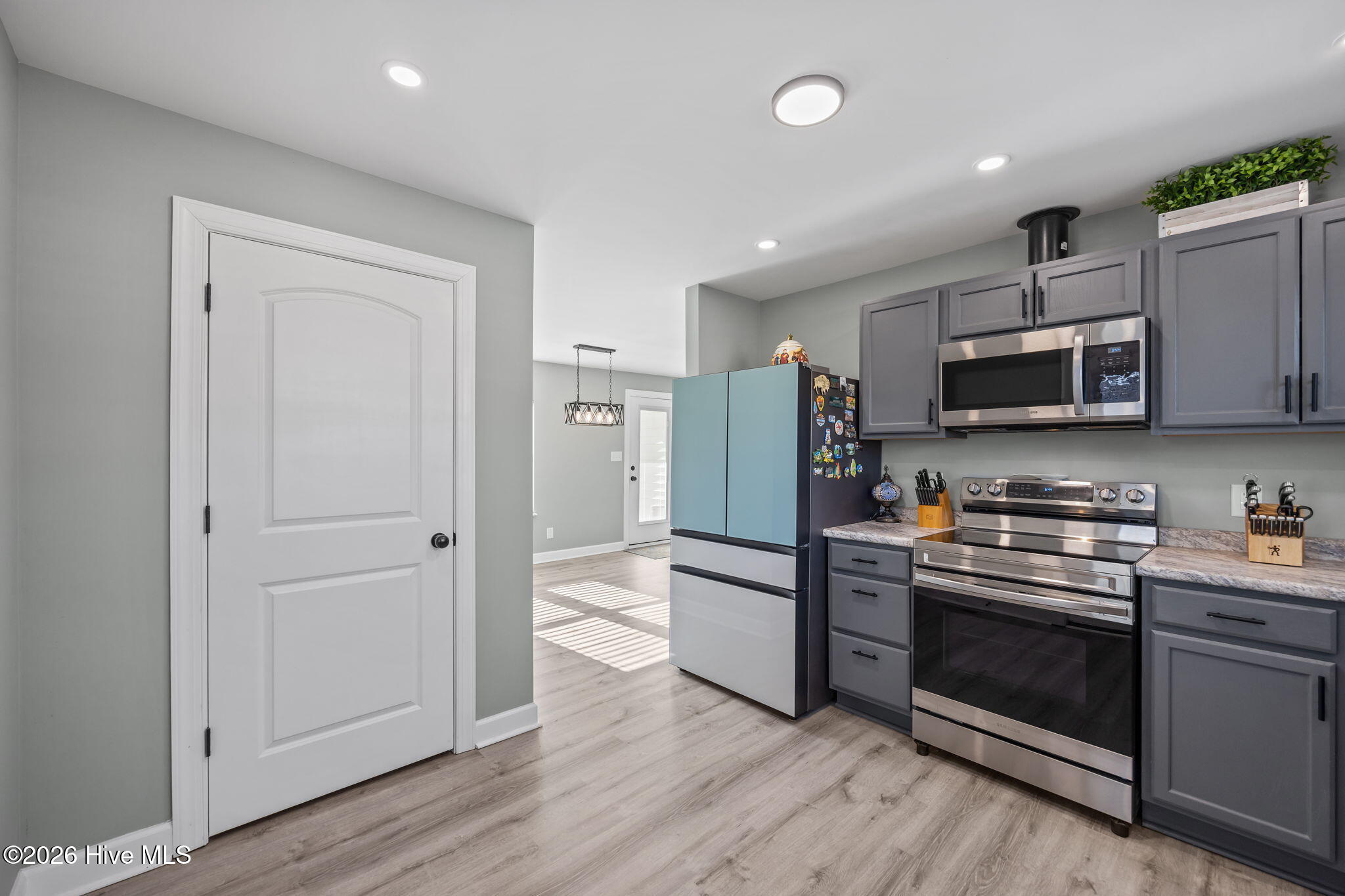 391 Second Street Ayden, NC 28513 - Photo 10 of 36 25-web-or-mls-BLS_0054