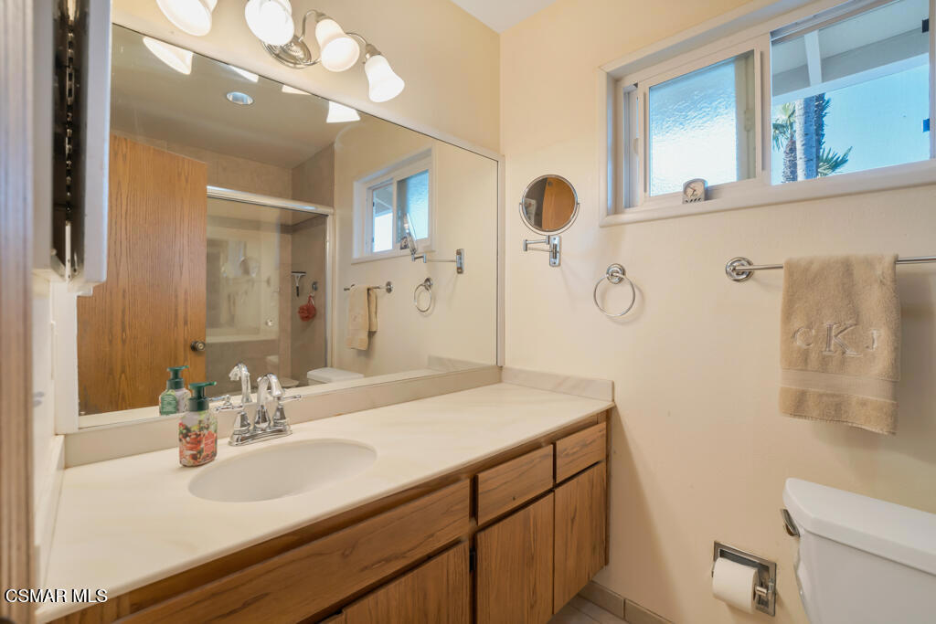 2147 McCrea Road Thousand Oaks, CA 91362 - Photo 21 of 38