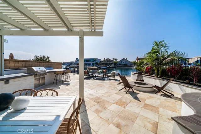 $3,249,000 | 16214 Bimini Lane, Huntington Beach, CA 92649