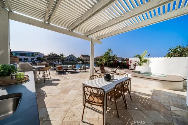 $3,249,000 | 16214 Bimini Lane, Huntington Beach, CA 92649