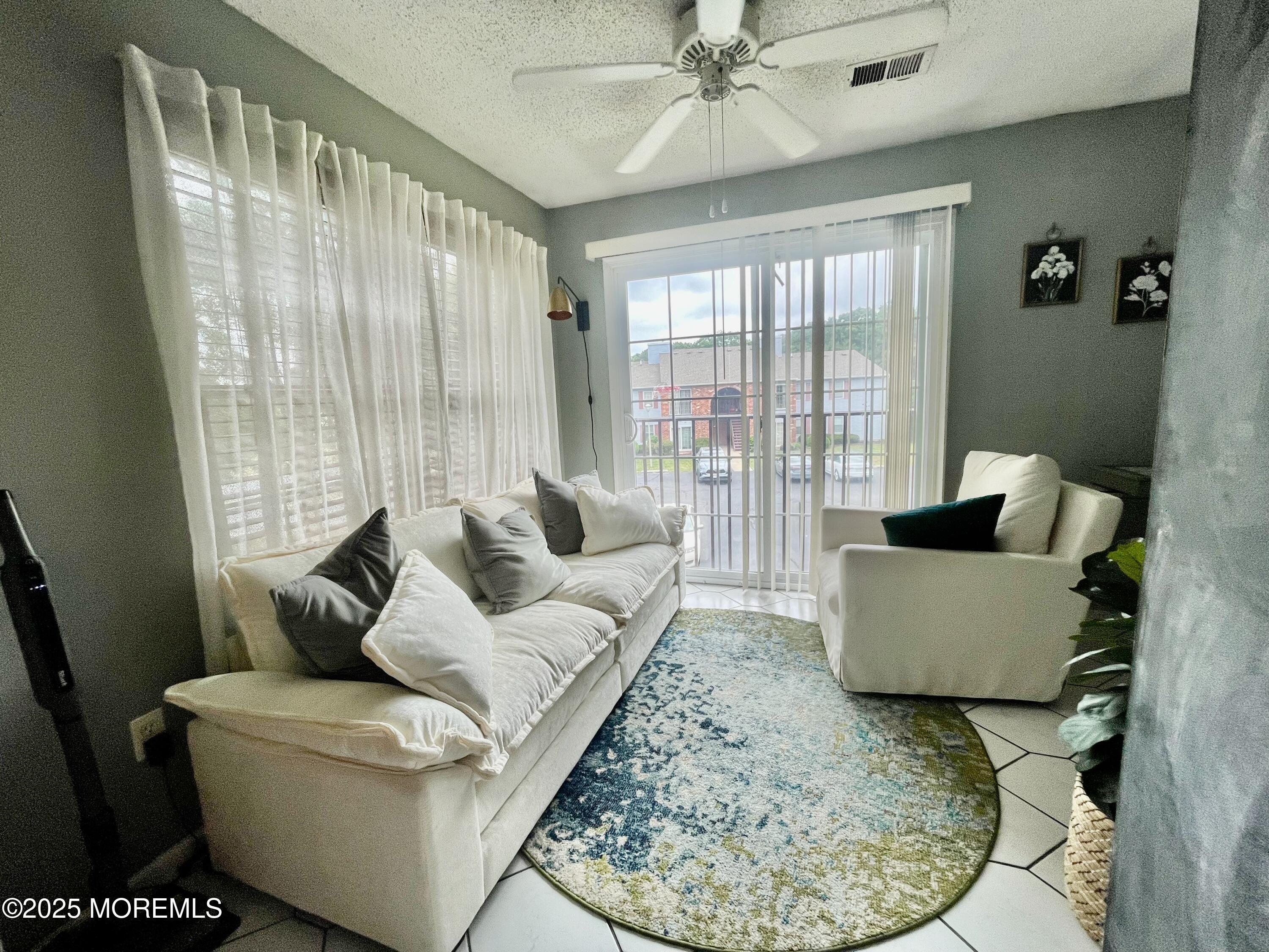 57 Frontier Way Tinton Falls, NJ 07753 - Photo 9 of 15 -