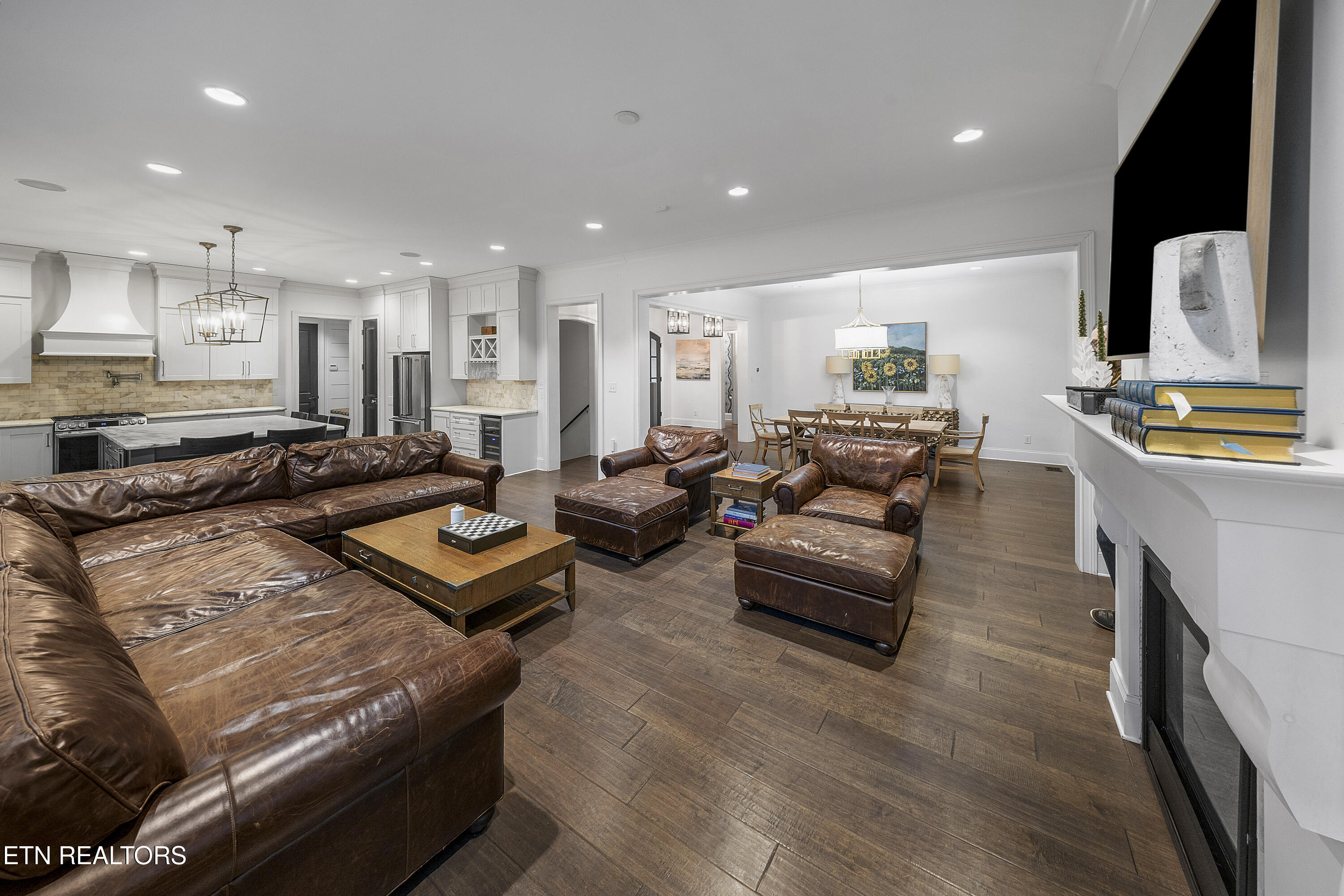 5401 Mill Ridge Drive Knoxville, TN 37919 - Photo 14 of 46 LIVING ROOM KITCHEN