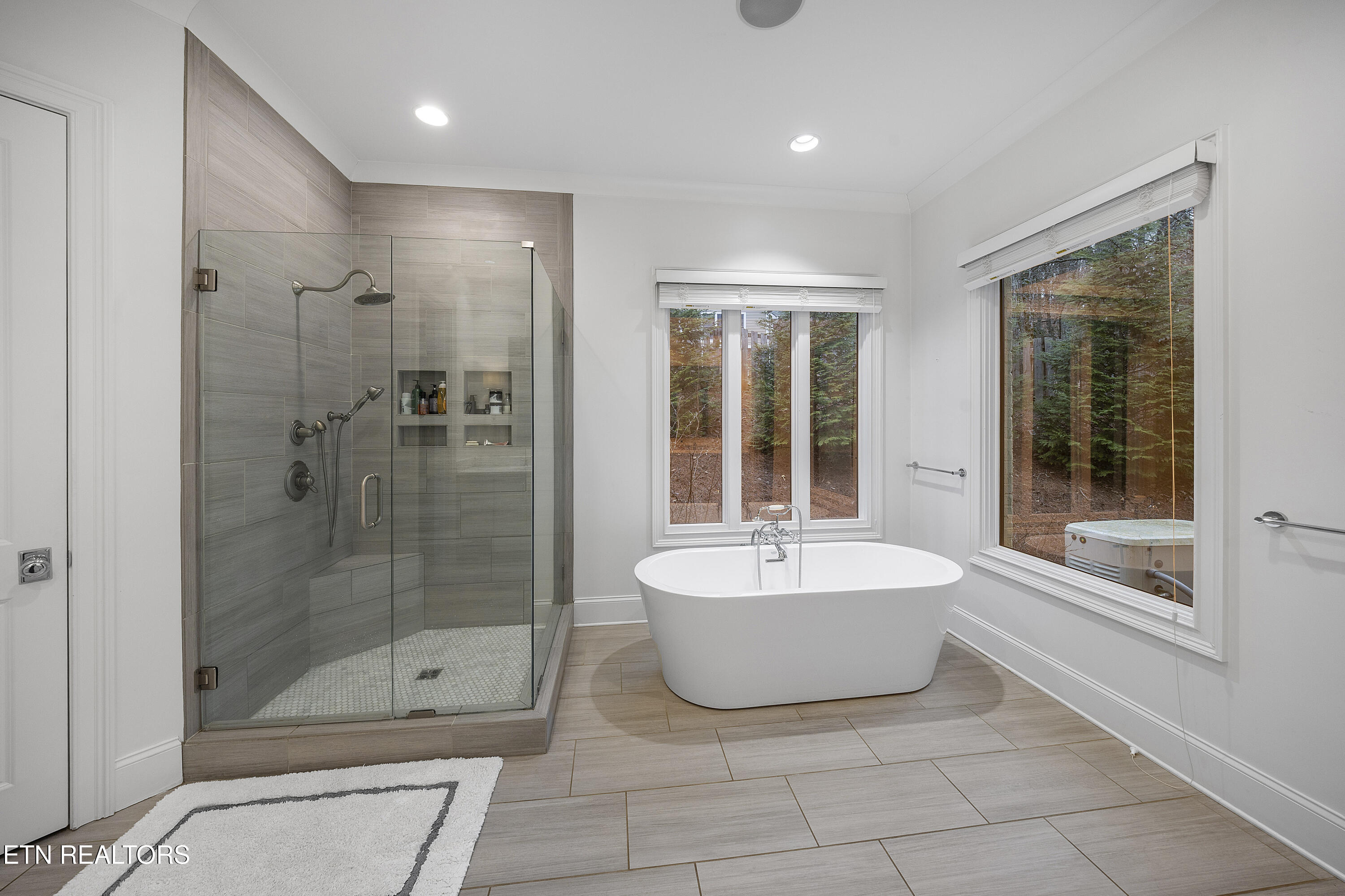 5401 Mill Ridge Drive Knoxville, TN 37919 - Photo 20 of 46 MASTER BATHROOM