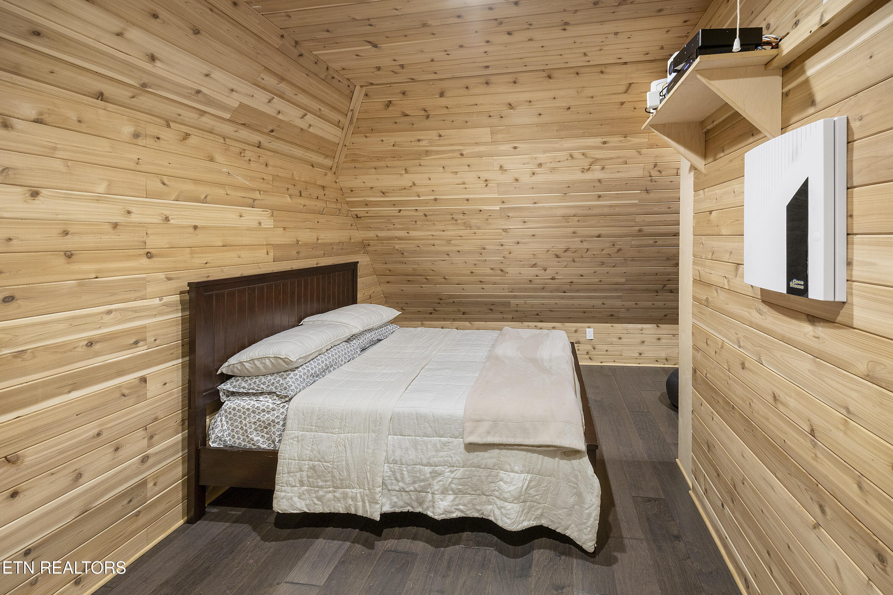 5401 Mill Ridge Drive Knoxville, TN 37919 - Photo 26 of 46 2ND FLOOR BONUS ROOM