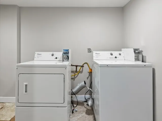 $399,000 | 3922 West 59th Place, Chicago, IL 60629