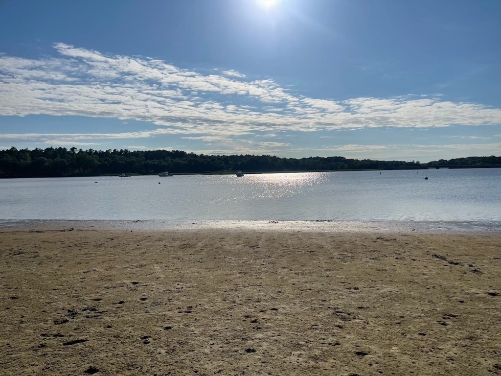 12 Taft Street Wareham, MA 02571 - Photo 3 of 7