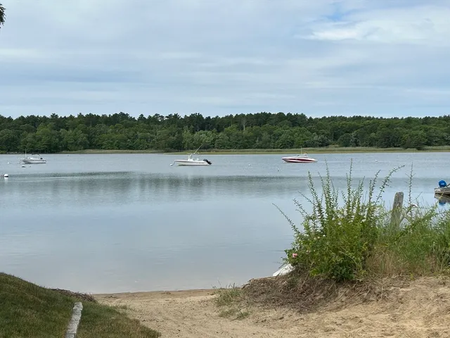 $69,000 | 12 Taft Street, Wareham, MA 02571