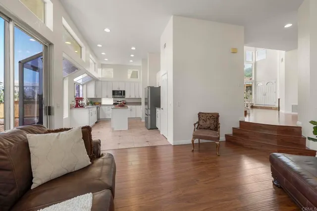 $1,594,999 | 9432 Hito Court, San Diego, CA 92129