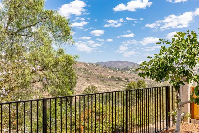 $1,594,999 | 9432 Hito Court, San Diego, CA 92129