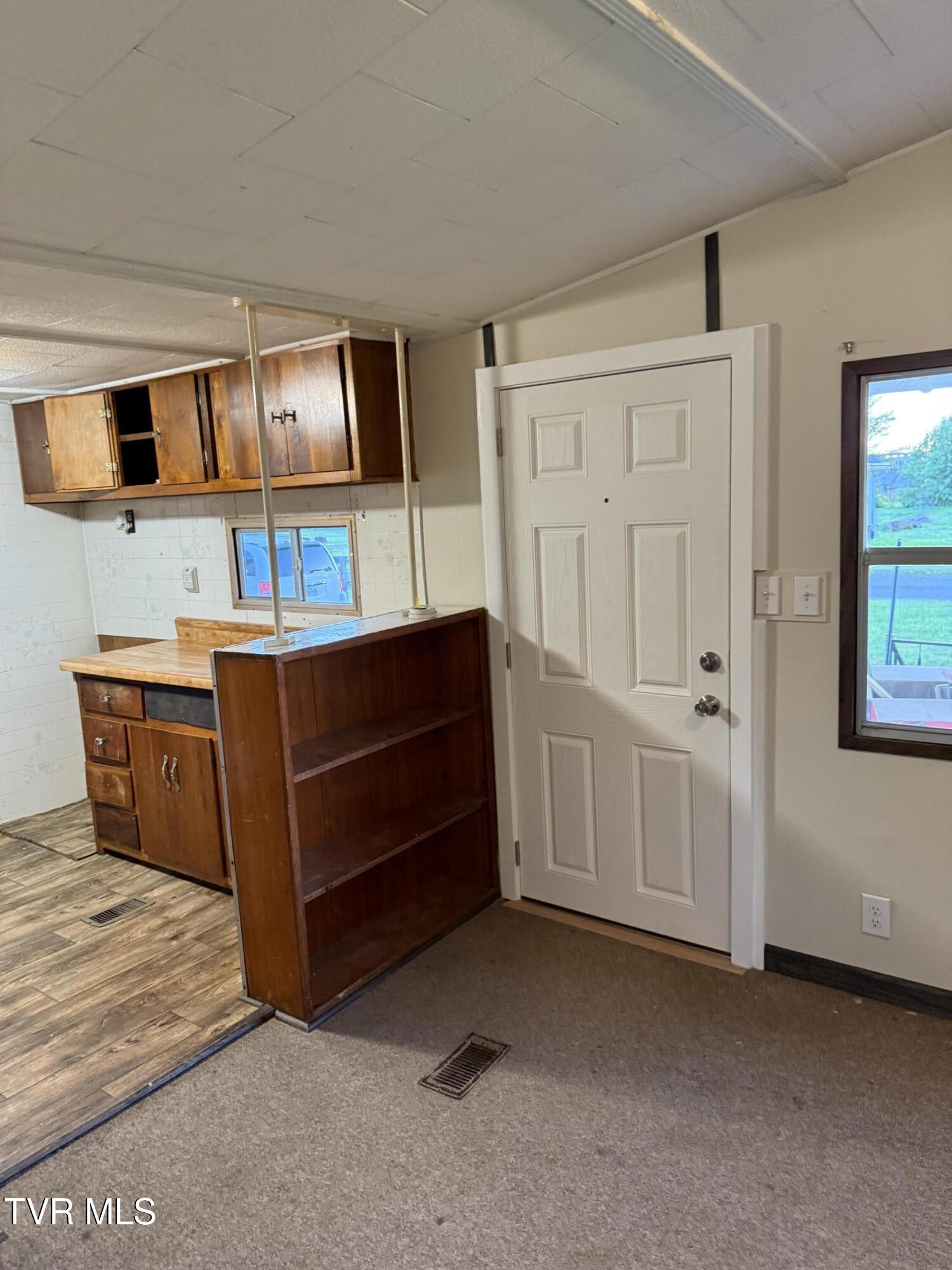 159 Johnson Street Jonesville, VA 24263 - Photo 13 of 24 IMG_0366