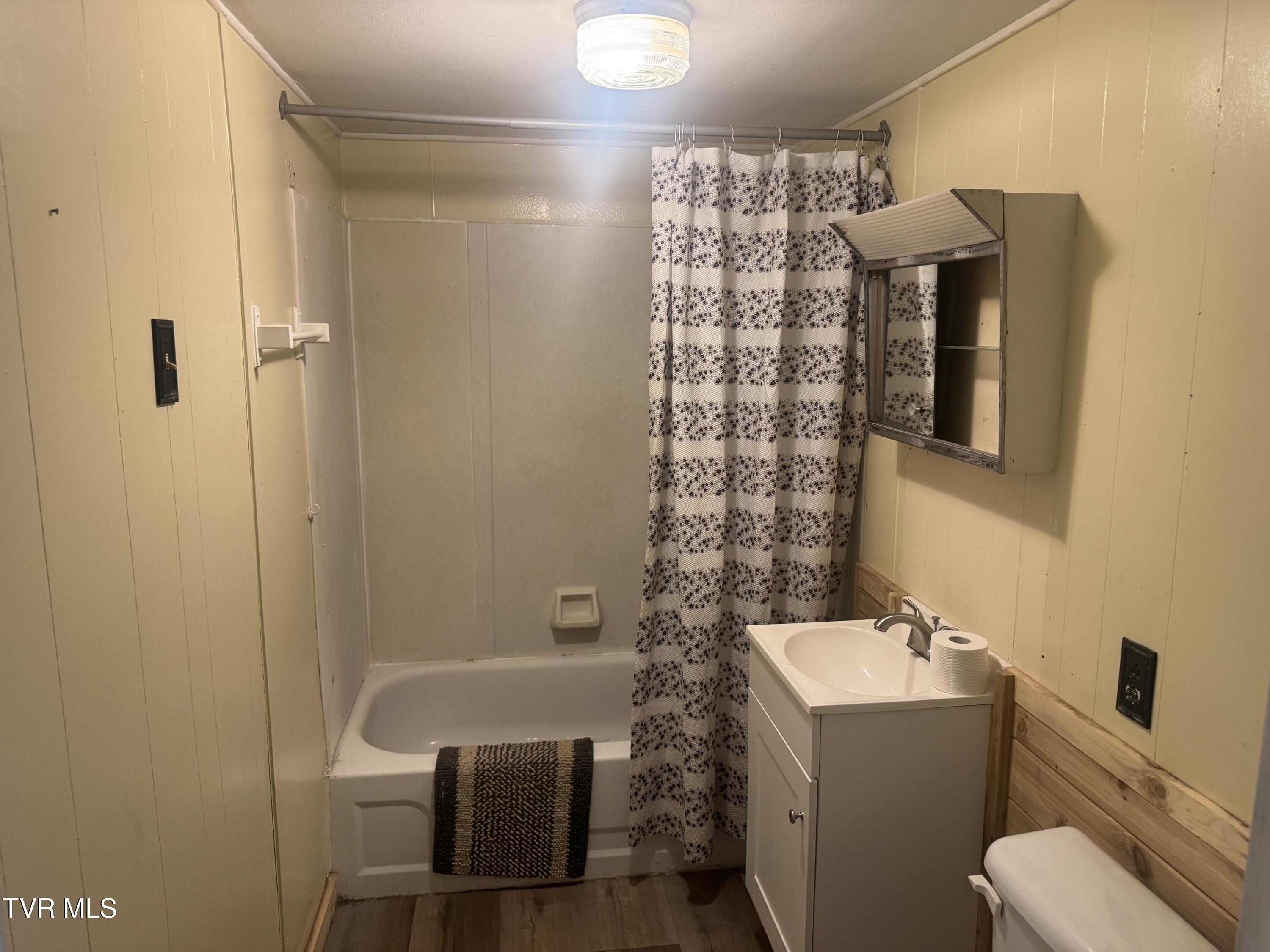 159 Johnson Street Jonesville, VA 24263 - Photo 23 of 24 IMG_8228