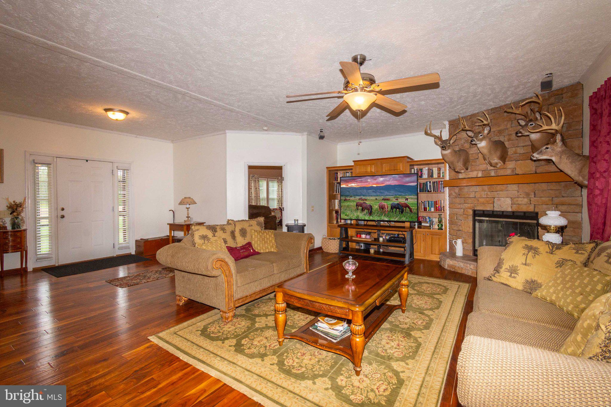 18242 Brick Church Road Orange, VA 22960 - Photo 5 of 68 Living Room