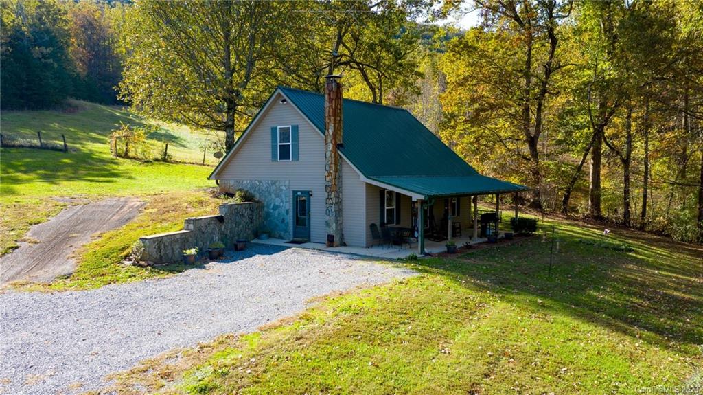 1361 Eps Road Hickory, NC 28602 - Photo 2 of 45 Gallery Image 2
