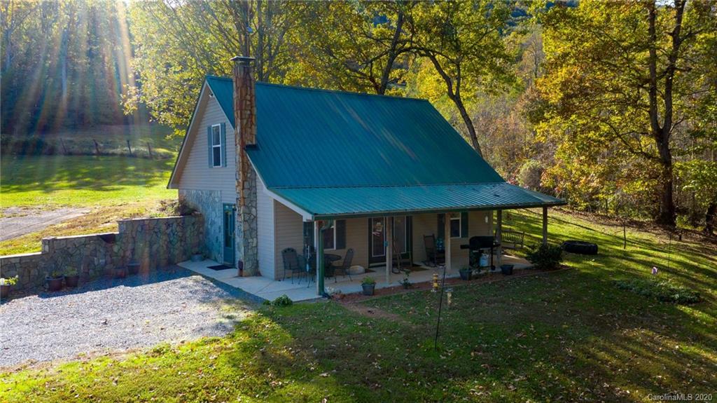 1361 Eps Road Hickory, NC 28602 - Photo 3 of 45 Gallery Image 3