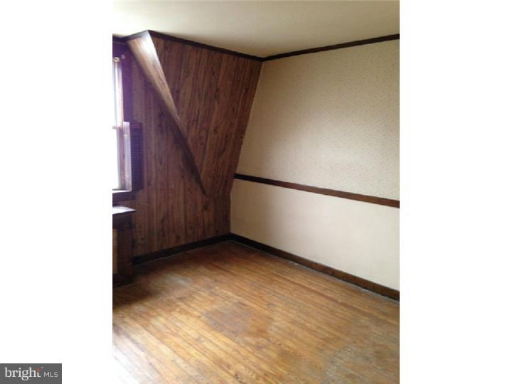 520 Hampden Road Upper Darby, PA 19082 - Photo 11 of 19