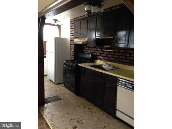 520 Hampden Road Upper Darby, PA 19082 - Photo 6 of 19