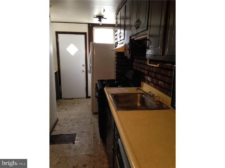 520 Hampden Road Upper Darby, PA 19082 - Photo 7 of 19