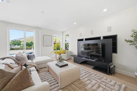 $4,198,000 | 47652 Avalon Heights Terrace, Fremont, CA 94539