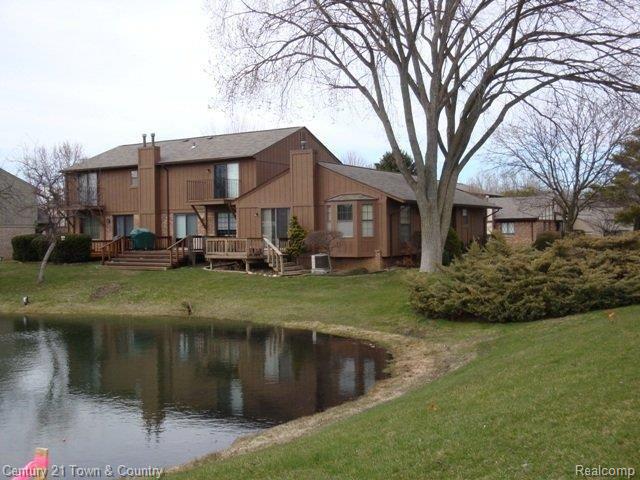 1996 Pondview Court Rochester, MI 48309 - Photo 3 of 11 Back View