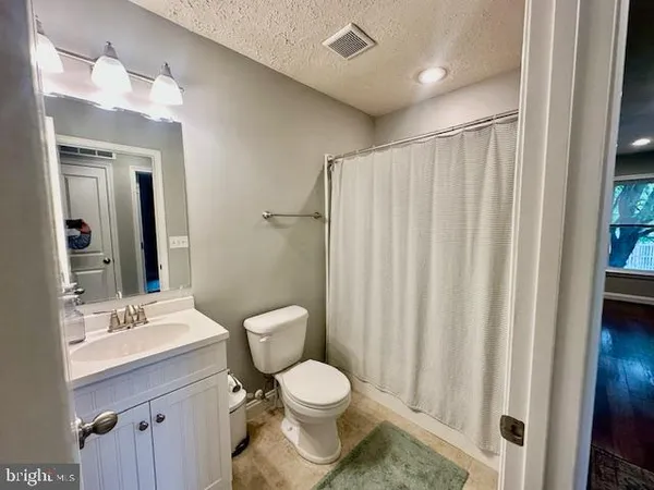 $350,000 | 8020 Escalon Avenue, Pasadena, MD 21122