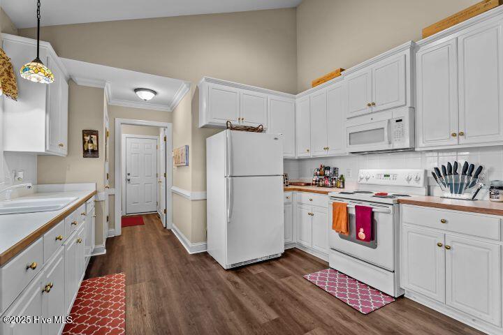 627 Compton Lane Rocky Mount, NC 27804 - Photo 11 of 44 Kitchen